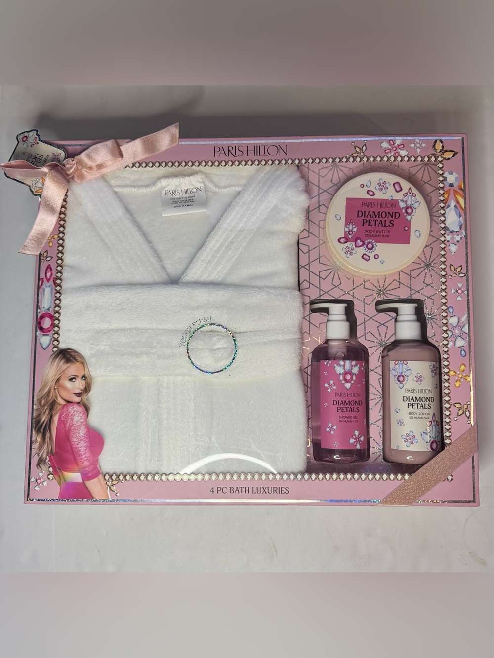 Paris Hilton Diamond Petals Bath Gift Set Robe, Shower Gel, Lotion & Body Butter
